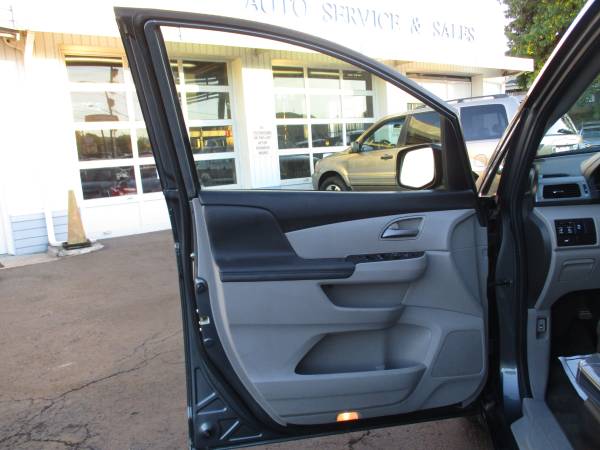 2013 Honda Odyssey EX-L Drives great, hot deal for sale in Roanoke, VA – photo 10