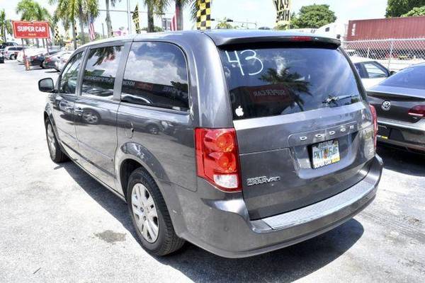2016 Dodge Grand Caravan Passenger SE Minivan 4D BUY HERE PAY HERE for sale in Miami, FL – photo 4