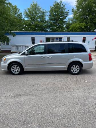 2012 Chrysler Town and Country - - by dealer - vehicle for sale in Raleigh, NC – photo 4