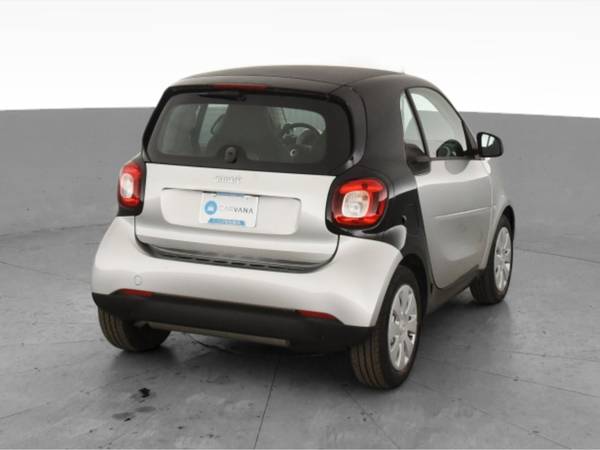 2016 smart fortwo Pure Hatchback Coupe 2D coupe Silver - FINANCE -... for sale in Flint, MI – photo 10