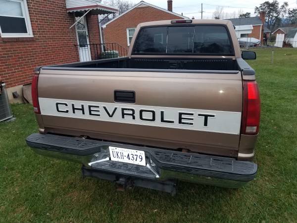1995 Chevrolet K1500 4x4 - cars & trucks - by owner - vehicle... for sale in Roanoke, VA – photo 4