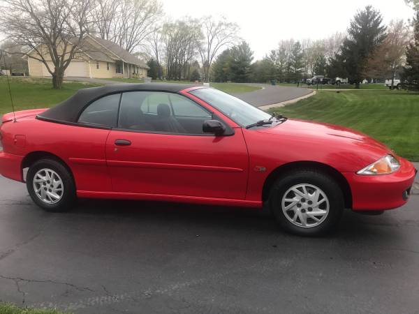 Sold 2000 Chevy Cavalier Z24 Convertible (Low miles) - cars & for sale in Elgin, IL – photo 9