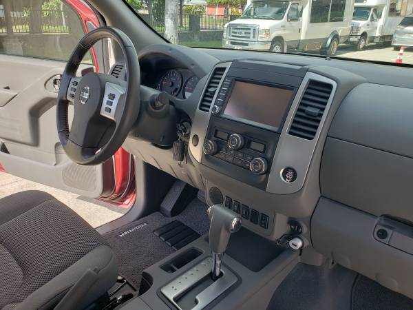 2019 Nissan Frontier SV Crew cab , 10500 miles - - by for sale in SAINT PETERSBURG, FL – photo 16