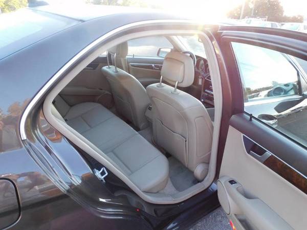 Mercedes Benz C 300 Sport 4dr Sedan 4MATIC Clean Car Loaded Sunroof... for sale in Columbia, SC – photo 10
