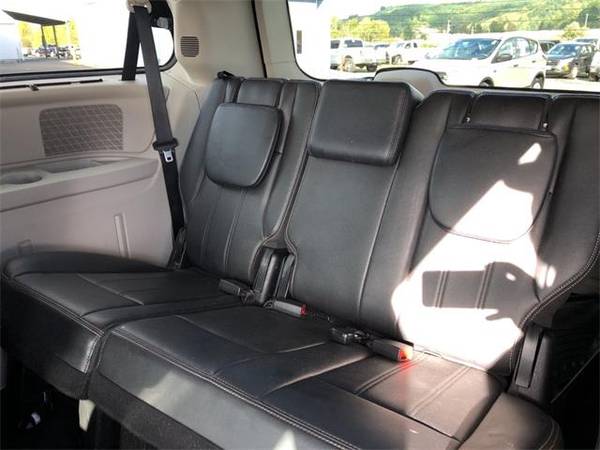 2013 Chrysler Town and Country mini-van Touring-L - White for sale in Chehalis, WA – photo 19