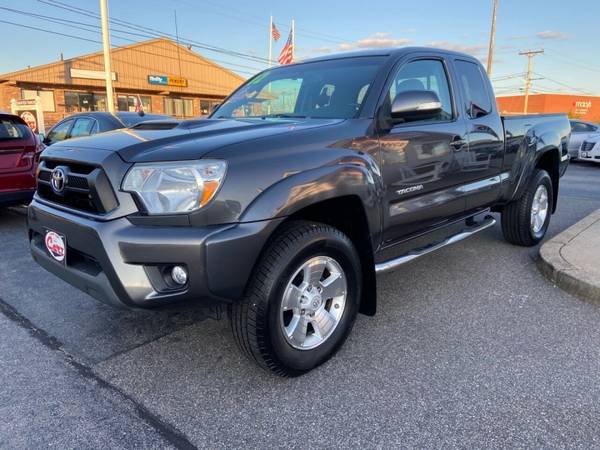 2012 Toyota Tacoma V6 4x4 4dr Access Cab 6.1 ft SB 5A **GUARANTEED... for sale in Hyannis, MA – photo 3