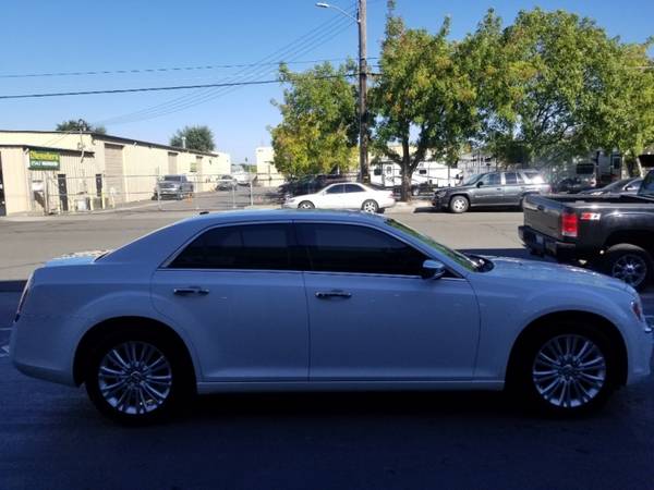 2014 Chrysler 300 4dr Sdn 300C AWD , PREMIUM , LEANTHER , NAVI ,... for sale in Sacramento , CA – photo 8