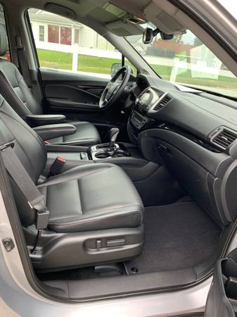 2019 Honda Ridgeline 4door 4x4 - - by dealer - vehicle for sale in ottumwa, IA – photo 5