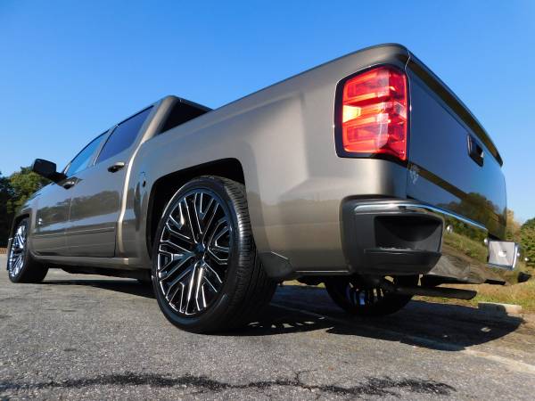5/7 LOWERED 2015 CHEVY SILVERADO 1500 LT CREW CAB NEW 24" REPS... for sale in KERNERSVILLE, SC – photo 7