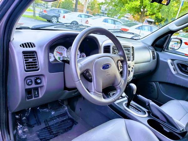 2005 FORD ESCAPE AWD Automatic Low Mileage 1-OWNER⭐+ 6 MONTH... for sale in Front Royal, District Of Columbia – photo 11