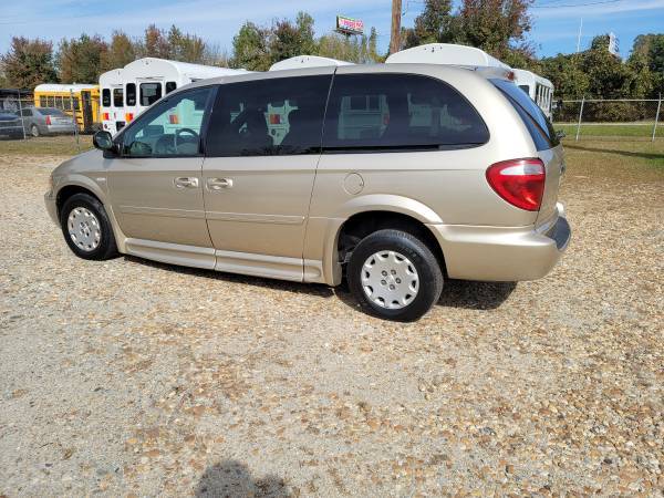 CHRYSLER TOWN AND COUNTRY WHEELCHAIR VAN LOW MILES FREE SHIP... for sale in Jonesboro, SC – photo 2