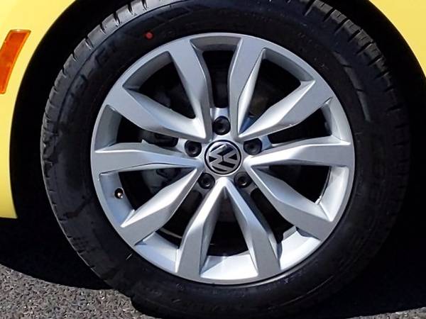 2014 Volkswagen Beetle 2 0L TDI SKU: EM647952 Hatchback - cars & for sale in Tempe, AZ – photo 21