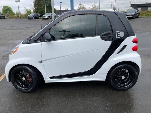 2015 smart Fortwo electric drive Passion Coupe - - by for sale in Bellingham, WA – photo 14