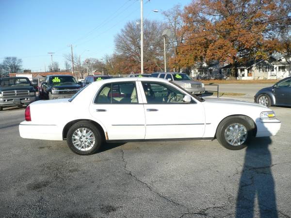 2006 MERCURY GRAND MARQUIS - cars & trucks - by dealer - vehicle... for sale in KCMO, MO – photo 7