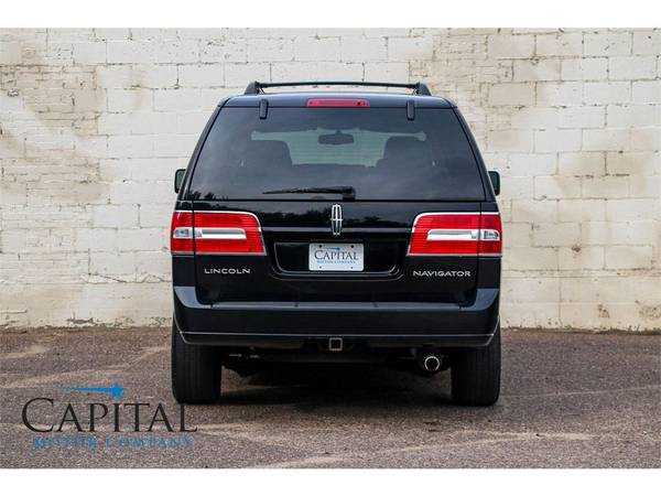 AMAZING Value! 2008 Lincoln Navigator V8 4x4 w/3rd Row For Only $11k! for sale in Eau Claire, WI – photo 6