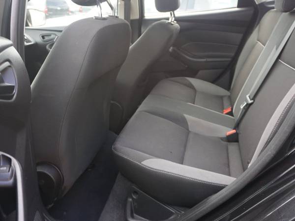 2012 *Ford* *Focus* *4dr Sedan SE* Tuxedo Black Meta for sale in Muskegon, MI – photo 9