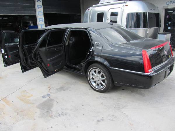 2011 DTS Cadillac Superior 6 door Limousine funeral car hearse for sale in Hollywood, SC – photo 4
