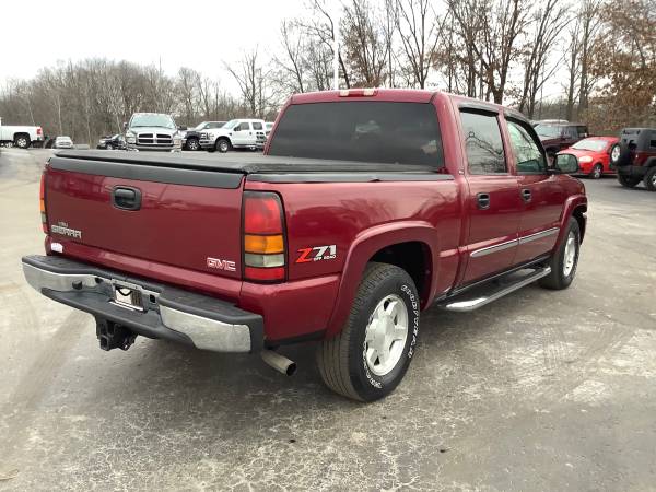 Strong! 2005 GMC Sierra 1500! Z71 4x4! Crew Cab! We Finance! - cars... for sale in Ortonville, MI – photo 5