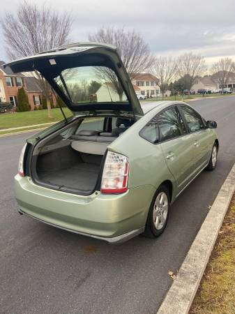 2007 Toyota Prius - dealer-serviced, runs like new, very clean -... for sale in Bethlehem, PA – photo 5