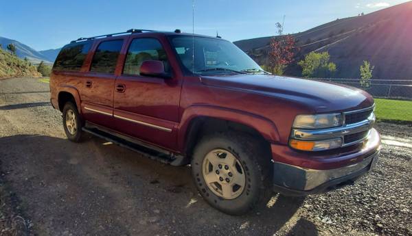 2004 Chevy Suburban for sale in Mount Vernon, OR – photo 2