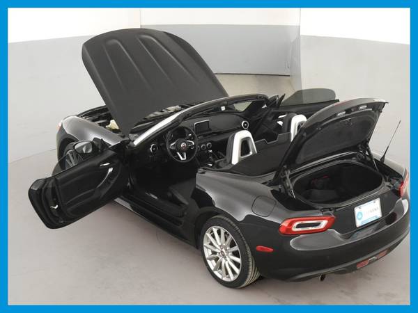 2018 FIAT 124 Spider Lusso Convertible 2D Convertible Black for sale in San Bruno, CA – photo 17