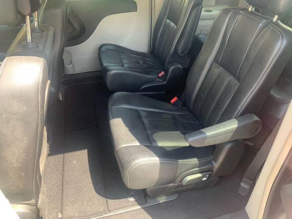 2013 Chrysler Town and Country L Minivan 4D mini van Cargo - cars & for sale in Brooklyn, NY – photo 9