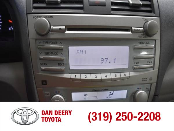 2007 Toyota Camry XLE Super White - - by dealer for sale in Cedar Falls, IA – photo 9