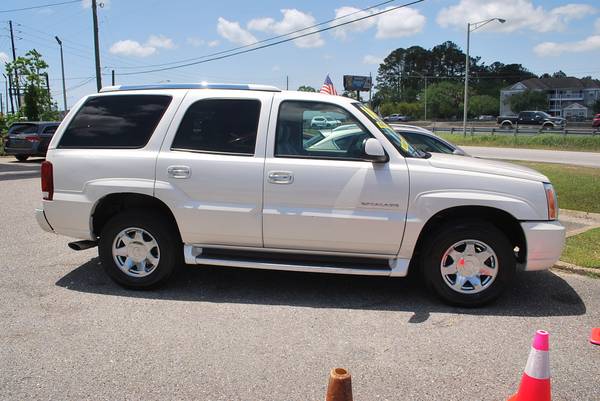 Cadillac Escalade 2004 - - by dealer - vehicle for sale in Mobile, AL – photo 5