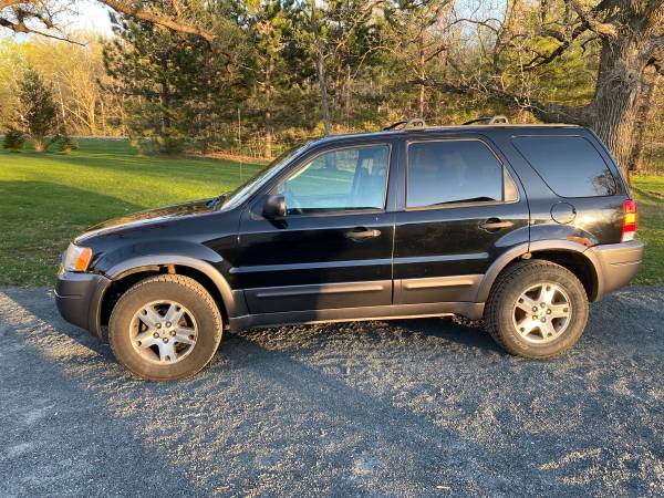 2004 Ford Escape for sale in Stacy, MN – photo 2