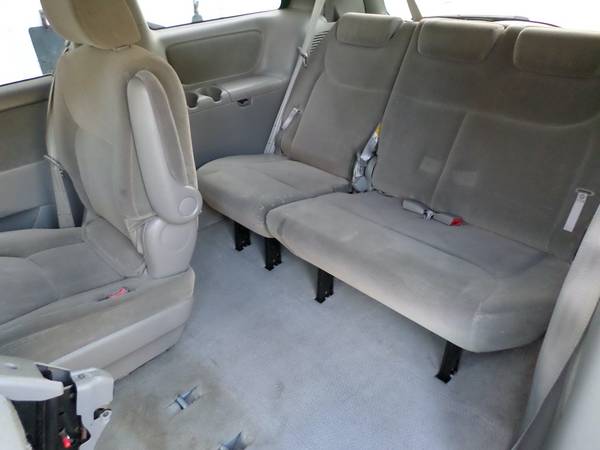 2004 TOYOTA SIENNA 3 3L In excellent condition - - by for sale in Stewartsville, PA – photo 12