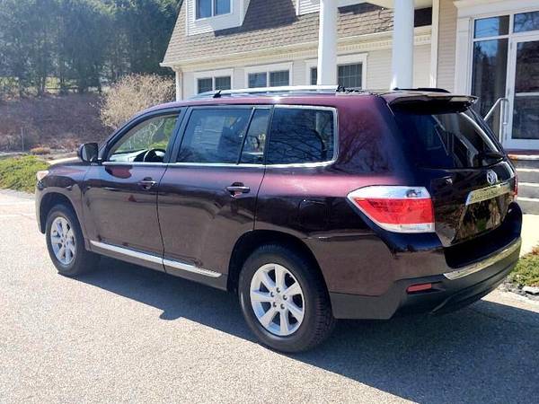 2012 Toyota Highlander Nav, Back up, Leather, 3Thd Row Seating for sale in Holliston, MA – photo 6