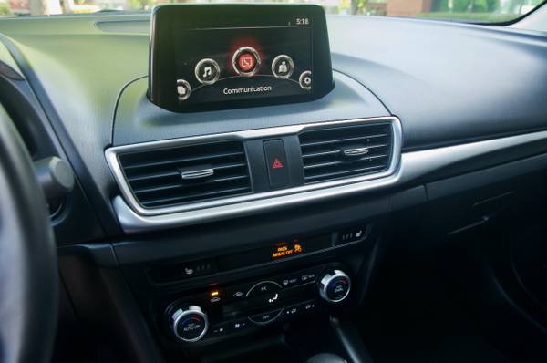 2018 Mazda 3 Mazda3 S Touring Hatchback Auto Sunroof Camera BOSE for sale in Hillsboro, OR – photo 22