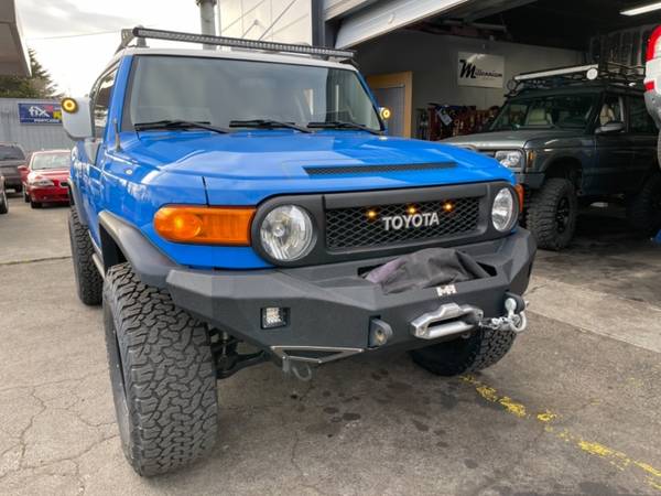 2007 Toyota FJ Cruiser 4WD 4dr Auto - - by dealer for sale in Portland, OR – photo 9