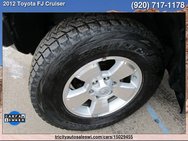 2012 TOYOTA FJ CRUISER BASE 4X4 4DR SUV 5A Family owned since 1971 for sale in MENASHA, WI – photo 9
