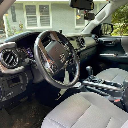 2017 Toyota Tacoma SR5 - 4door, v6 - cars & trucks - by owner -... for sale in Charleston, SC – photo 4