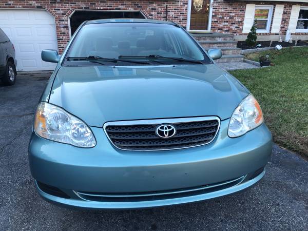 2005 TOYOTA COROLLA LIKE NEW !!! - cars & trucks - by owner -... for sale in Naugatuck, CT – photo 2
