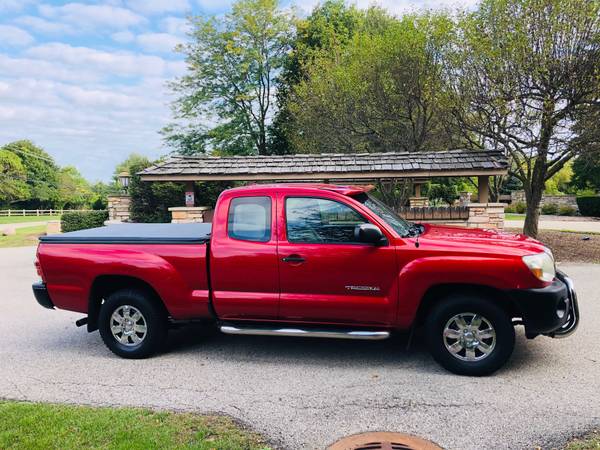 2009 Toyota Tacoma 105.000 miles. No Rust! - cars & trucks - by... for sale in Lake Zurich, IL – photo 5