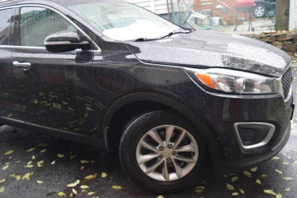 *2017* *Kia* *Sorento* *LX 4dr SUV* - cars & trucks - by dealer -... for sale in Paterson, PA – photo 8