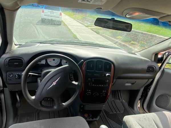 2007 chrysler town and country for sale in Spokane, WA – photo 9
