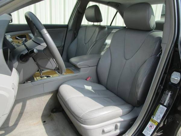 2007 Toyota Camry XLE V6 - cars & trucks - by dealer - vehicle... for sale in Wilmington, OH – photo 10