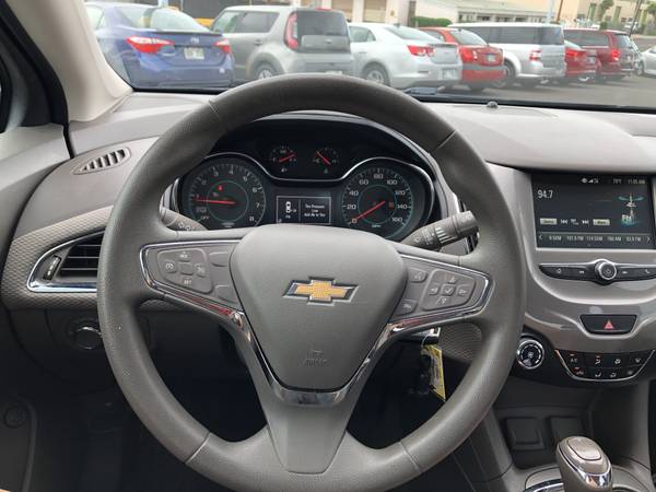 2017 Chevrolet Chevy Cruze LT Auto - - by dealer for sale in Waipahu, HI – photo 11