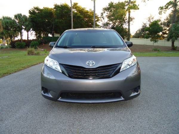TOYOTA SIENNA LE 2013 ^ RELIABLE FAMILY VAN - cars & trucks - by... for sale in Bonita Springs, FL – photo 2