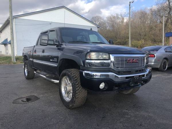 2006 GMC Sierra 2500 HD Crew Cab - In-House Financing Available! We... for sale in Chillicothe, OH – photo 3