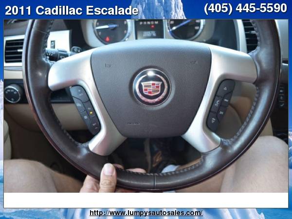 2011 Cadillac Escalade WHOLESALE TO THE PUBLIC FINANCING AVAILABLE for sale in Oklahoma City, OK – photo 17