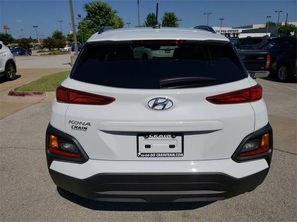 2020 Hyundai Kona SEL suv White for sale in Bentonville, AR – photo 8