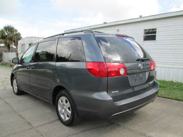 EON AUTO 2006 TOYOTA SIENNA MINIVAN LOADED LEATHER FINANCE $995 DOWN... for sale in Sharpes, FL – photo 4