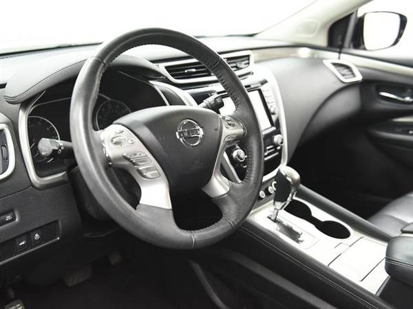 2015 Nissan Murano Platinum Sport Utility 4D suv Black - FINANCE -... for sale in Arlington, District Of Columbia – photo 3