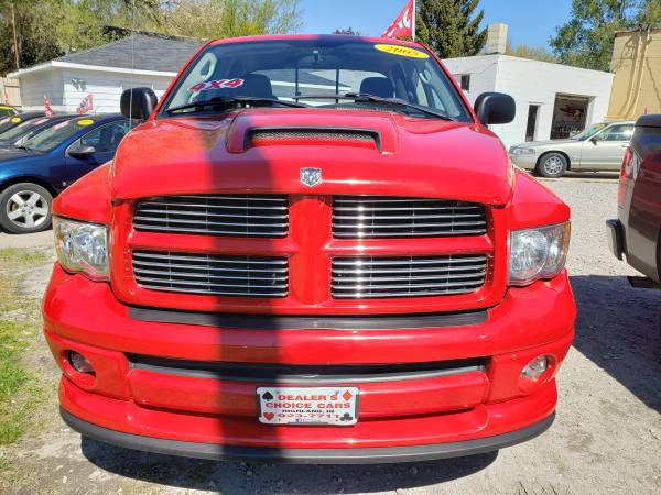 2005 Dodge Ram Quad Cab 4x4 - - by dealer - vehicle for sale in Highland, IL – photo 3