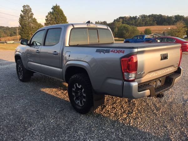 2017 Toyota Tacoma Double Cab SR 4x4 for sale in Greenback, TN – photo 3
