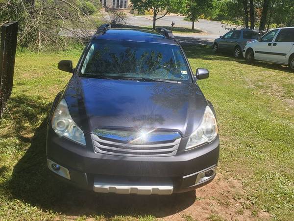 2010 Subaru Outback 2 5i Premium, AWD! for sale in Charlottesville, VA – photo 2